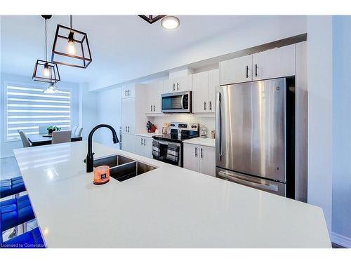 55 Sentinel Lane Lane, Hamilton, ON - Indoor Photo Showing Kitchen With Double Sink With Upgraded Kitchen