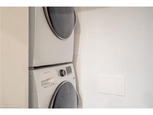 213 Inverness Avenue E, Hamilton, ON - Indoor Photo Showing Laundry Room