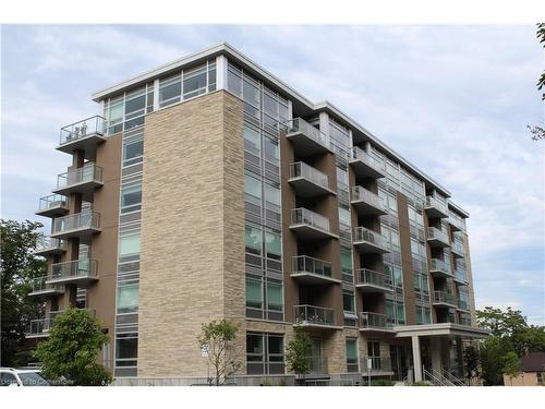 308-479 Charlton Avenue E, Hamilton, ON - Outdoor With Balcony With Facade