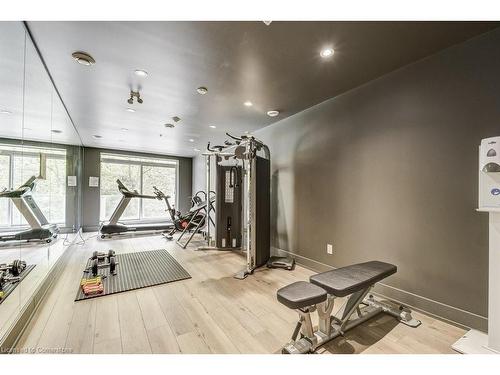 308-479 Charlton Avenue E, Hamilton, ON - Indoor Photo Showing Gym Room