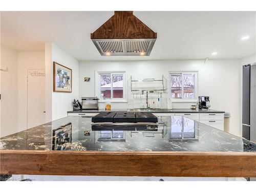 30 Radford Avenue, Cambridge, ON - Indoor Photo Showing Kitchen