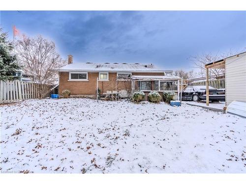 30 Radford Avenue, Cambridge, ON - Outdoor