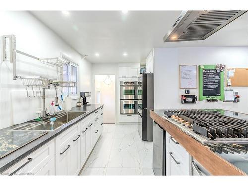 30 Radford Avenue, Cambridge, ON - Indoor Photo Showing Kitchen