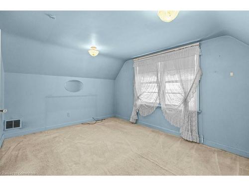 1A Cameron Avenue, Hamilton, ON - Indoor Photo Showing Other Room