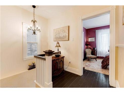 80 Alanson Street, Hamilton, ON - Indoor Photo Showing Other Room