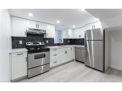 2-189 East 31St Street, Hamilton, ON - Indoor Photo Showing Kitchen