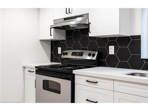 2-189 East 31St Street, Hamilton, ON - Indoor Photo Showing Kitchen