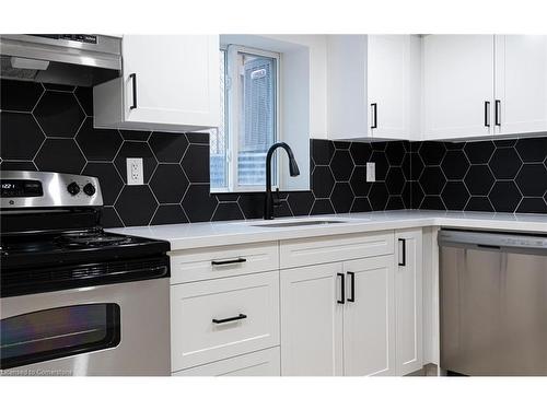 2-189 East 31St Street, Hamilton, ON - Indoor Photo Showing Kitchen