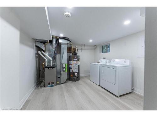 2-189 East 31St Street, Hamilton, ON - Indoor Photo Showing Laundry Room