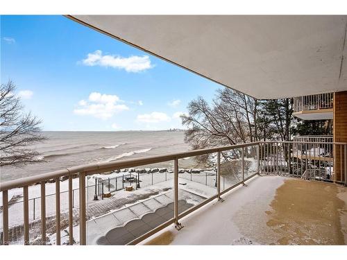 202-2210 Lakeshore Road, Burlington, ON - Outdoor With Exterior