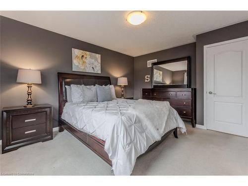 264 Wise Crossing, Milton, ON - Indoor Photo Showing Bedroom