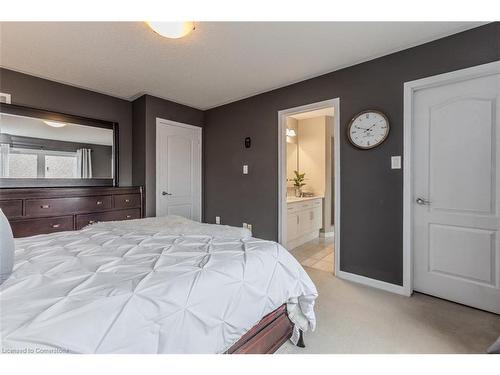 264 Wise Crossing, Milton, ON - Indoor Photo Showing Bedroom