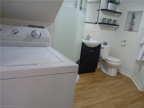 Lower-29 East 41St Street, Hamilton, ON - Indoor Photo Showing Laundry Room