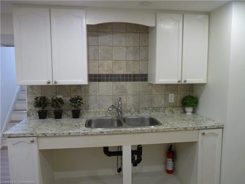 Lower-29 East 41St Street, Hamilton, ON - Indoor Photo Showing Kitchen With Double Sink With Upgraded Kitchen