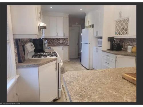 186 Rifle Range Road, Hamilton, ON - Indoor Photo Showing Kitchen