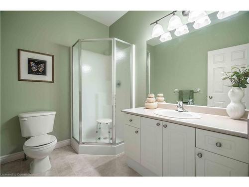 11 Cathy Drive, Mount Hope, ON - Indoor Photo Showing Bathroom