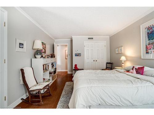 Ph2-150 Wilson Street W, Hamilton, ON - Indoor Photo Showing Bedroom