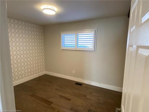 27 Idlewood Avenue, Hamilton, ON - Indoor Photo Showing Other Room