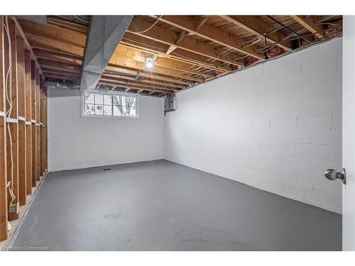 330 Tuck Drive, Burlington, ON - Indoor Photo Showing Basement