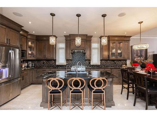 85 Hillcroft Drive, Hamilton, ON - Indoor Photo Showing Kitchen With Stainless Steel Kitchen With Upgraded Kitchen