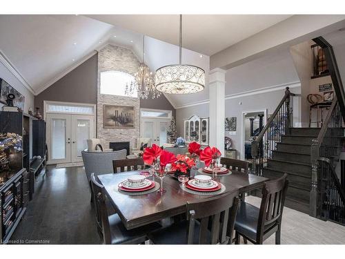 85 Hillcroft Drive, Hamilton, ON - Indoor Photo Showing Dining Room