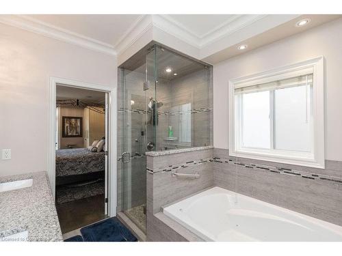 85 Hillcroft Drive, Hamilton, ON - Indoor Photo Showing Bathroom