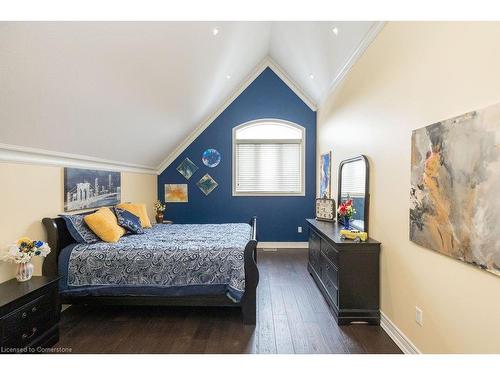 85 Hillcroft Drive, Hamilton, ON - Indoor Photo Showing Bedroom