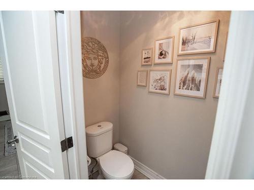 85 Hillcroft Drive, Hamilton, ON - Indoor Photo Showing Bathroom