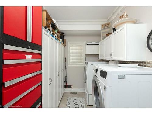 85 Hillcroft Drive, Hamilton, ON - Indoor Photo Showing Laundry Room