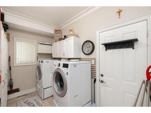 85 Hillcroft Drive, Hamilton, ON - Indoor Photo Showing Laundry Room