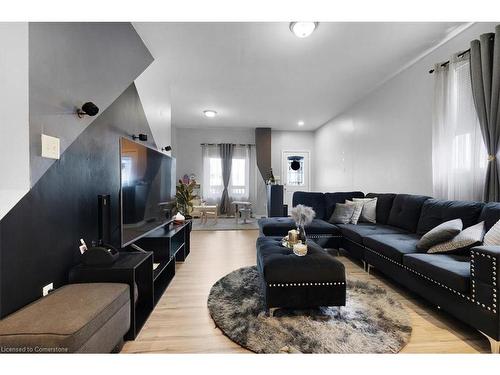 24 Imperial Street, Hamilton, ON - Indoor Photo Showing Living Room