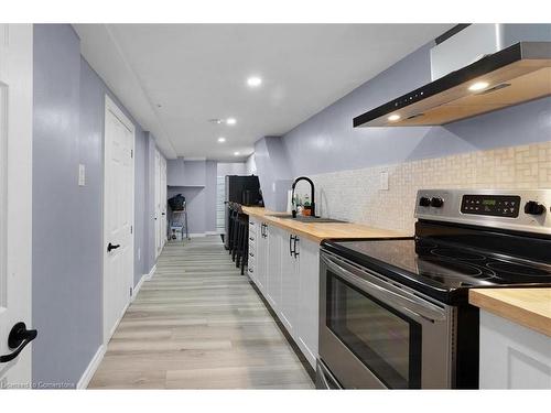 24 Imperial Street, Hamilton, ON - Indoor Photo Showing Kitchen