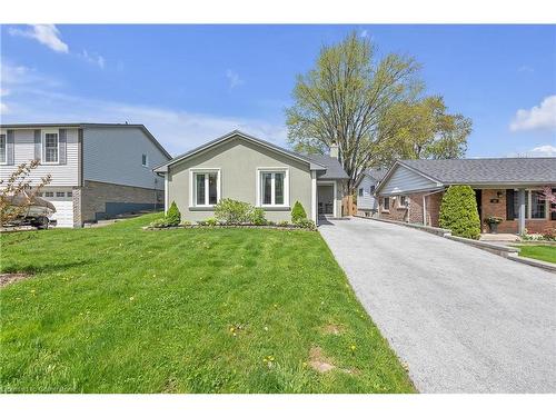 98 Forestgate Drive, Hamilton, ON - Outdoor With Facade