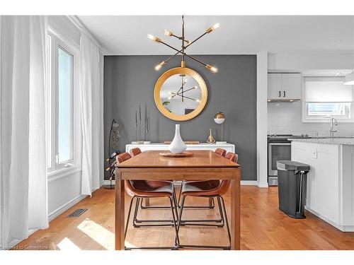 98 Forestgate Drive, Hamilton, ON - Indoor Photo Showing Dining Room