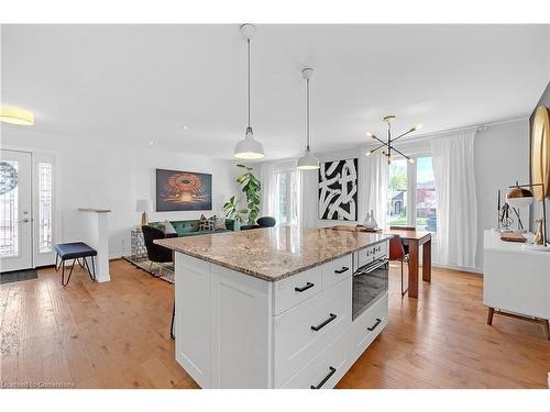 98 Forestgate Drive, Hamilton, ON - Indoor Photo Showing Kitchen