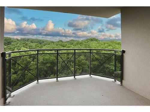 807-3000 Creekside Drive, Dundas, ON - Outdoor With Balcony With View