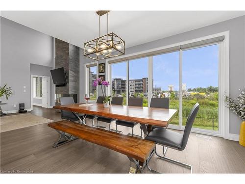 64 Bergenstein Crescent, Fonthill, ON - Indoor Photo Showing Dining Room