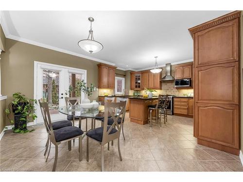 2354 Salcome Drive, Oakville, ON - Indoor Photo Showing Dining Room