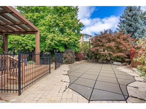 2354 Salcome Drive, Oakville, ON - Outdoor