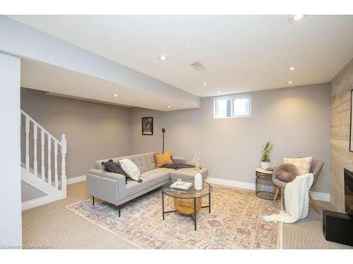 Lower-551 Barnaby Street, Hamilton, ON - Indoor Photo Showing Basement