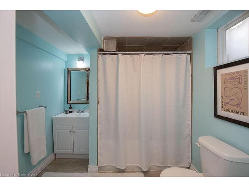 Lower-551 Barnaby Street, Hamilton, ON - Indoor Photo Showing Bathroom