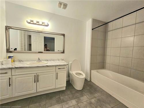 9 Hampton Brook Way Way, Hamilton, ON - Indoor Photo Showing Bathroom