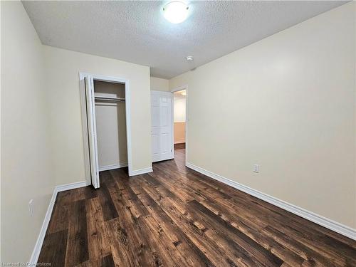 9 Hampton Brook Way Way, Hamilton, ON - Indoor Photo Showing Other Room