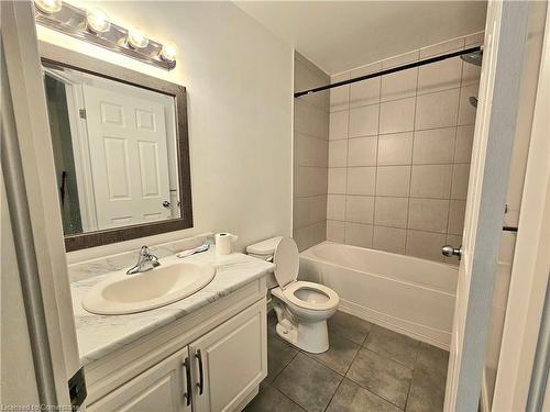 9 Hampton Brook Way Way, Hamilton, ON - Indoor Photo Showing Bathroom