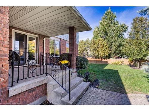 5039 Stenzel Court, Beamsville, ON - Outdoor With Deck Patio Veranda