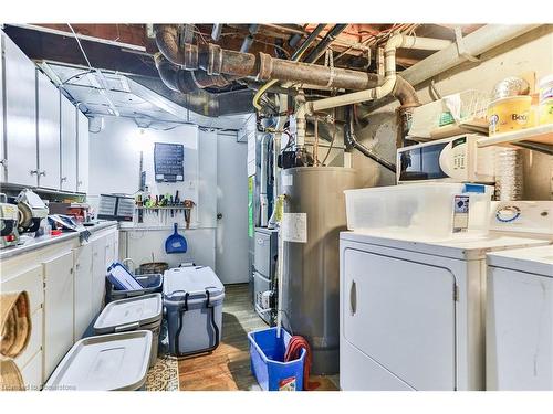 35 Academy Street, Ancaster, ON - Indoor Photo Showing Laundry Room