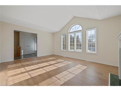 1690 Mount Albert Road, East Gwillimbury, ON - Indoor Photo Showing Other Room