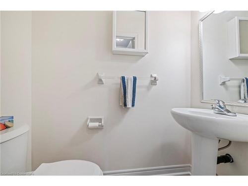 1690 Mount Albert Road, East Gwillimbury, ON - Indoor Photo Showing Bathroom