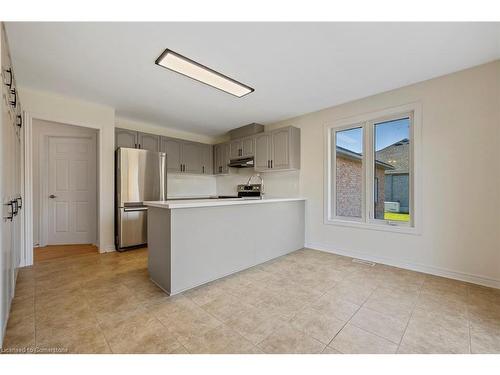 1690 Mount Albert Road, East Gwillimbury, ON - Indoor Photo Showing Kitchen