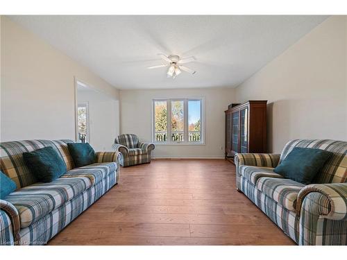 1690 Mount Albert Road, East Gwillimbury, ON - Indoor Photo Showing Living Room